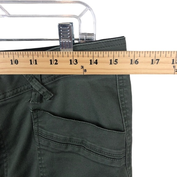 Democracy Ab Solution Cropped Cargo Pants with Roll Up Legs Size 12 Green - Picture 7 of 14